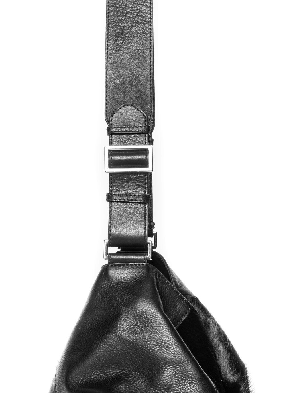 Manhattan Crossbody Messenger in Black - Canvas & Hyde NYC